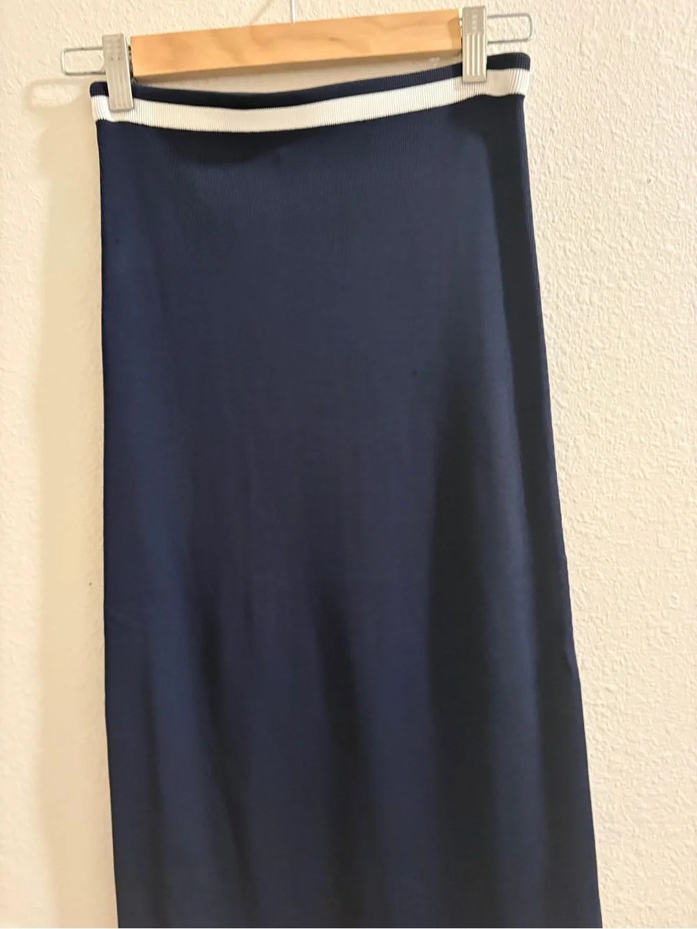 NWOT STAUD  Karina  Navy Knit Midi Skirt XS White Trim Size XS